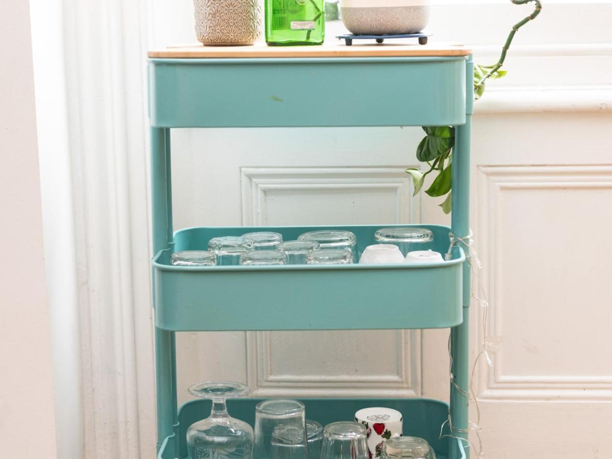 Pass The Keys Rustic And Quirky Flat In Charming Charlton Village London Bagian luar foto
