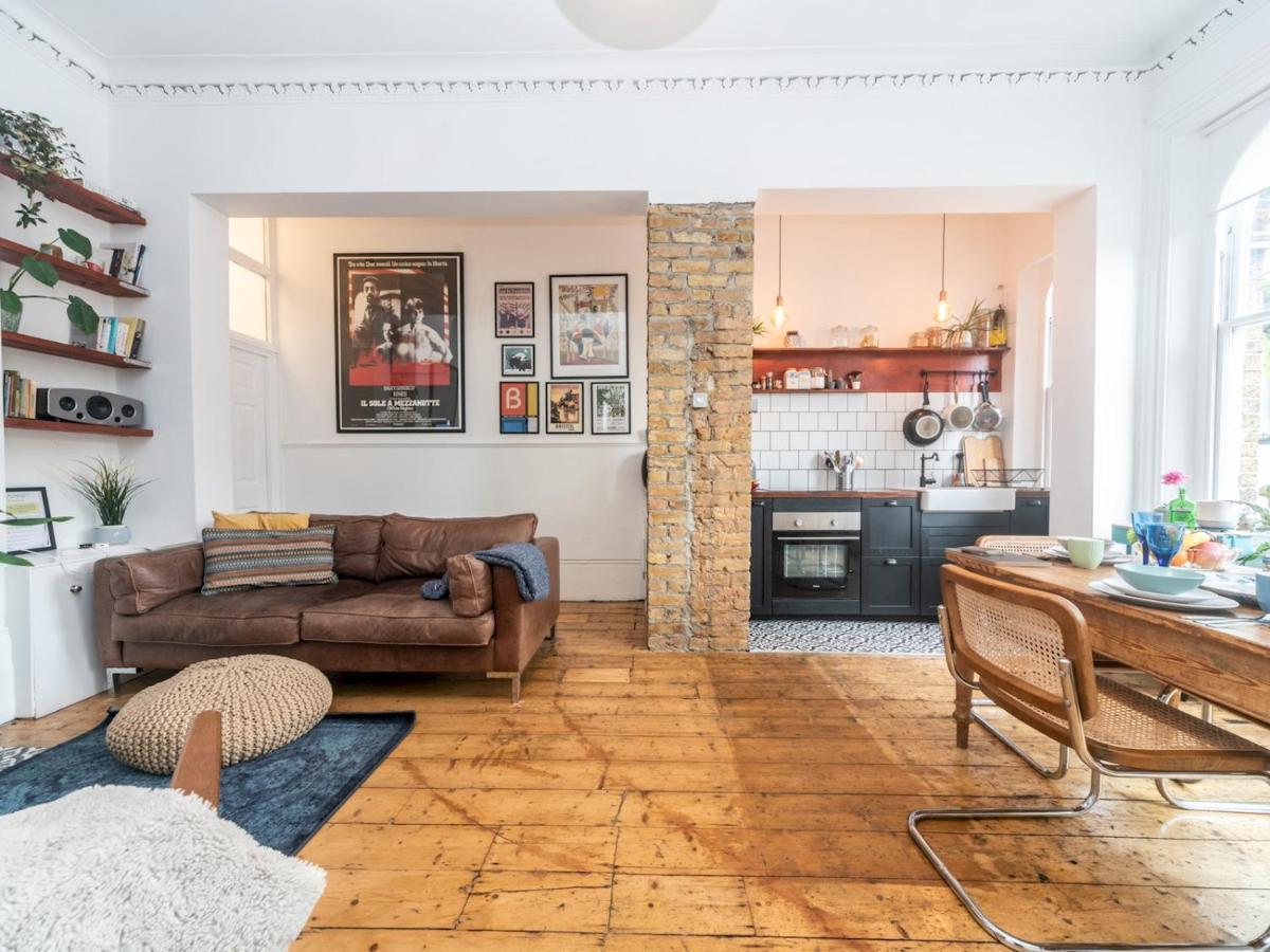 Pass The Keys Rustic And Quirky Flat In Charming Charlton Village London Bagian luar foto