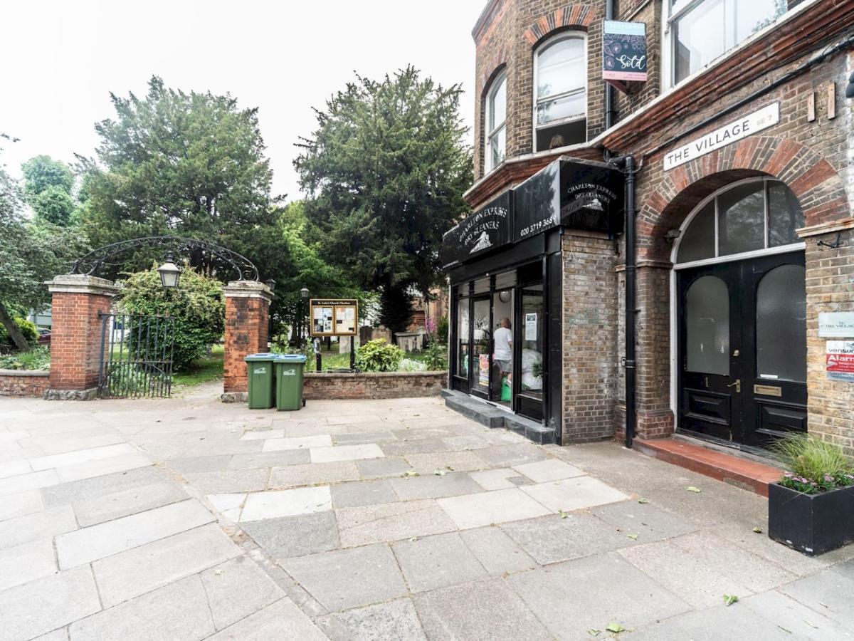 Pass The Keys Rustic And Quirky Flat In Charming Charlton Village London Bagian luar foto